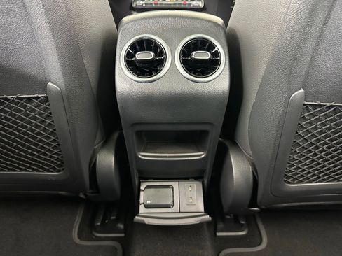 Used 2023 Mercedes-Benz EQB 300 4MATIC w/ Exclusive Package image 28
