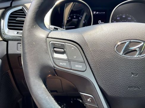 Used 2017 Hyundai Santa Fe Sport w/ 2.0T Ultimate Tech Package 05 AWD/4WD image 18