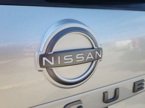 Used 2025 Nissan Rogue SV FWD image 29