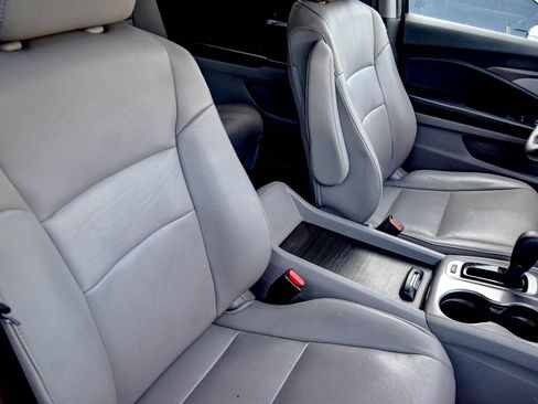Used 2016 Honda Pilot EX-L image 10