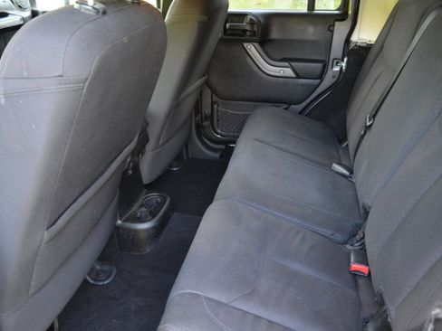 Used 2017 Jeep Wrangler Unlimited Sport w/ Quick Order Package 24S AWD/4WD image 14