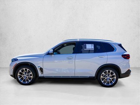 Used 2026 BMW X5 xDrive40i AWD/4WD image 8