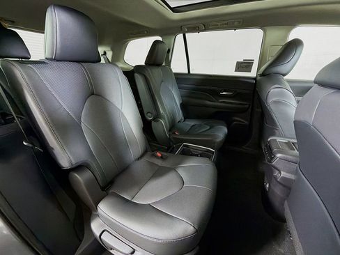 New 2026 Toyota Grand Highlander AWD image 25