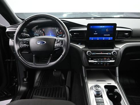 Used 2020 Ford Explorer XLT RWD image 11