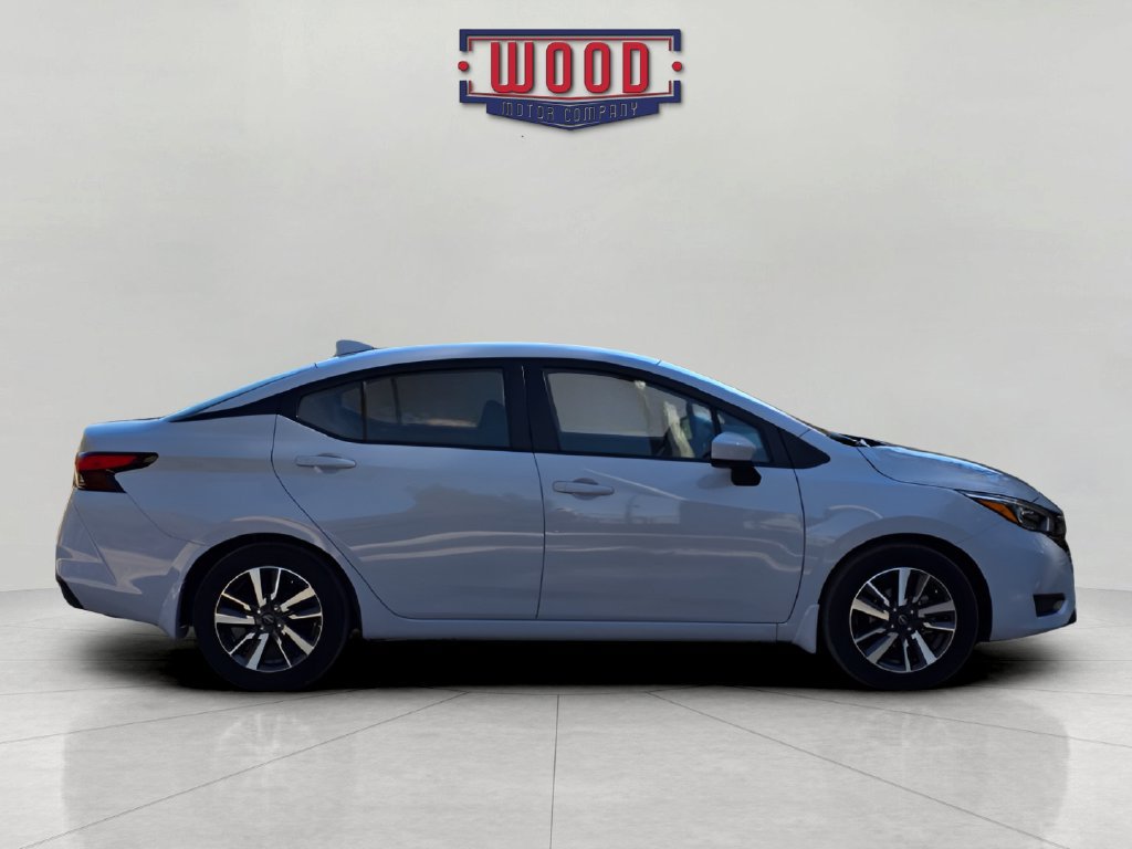 Used 2025 Nissan Versa SV w/ Trunk Package FWD image 2