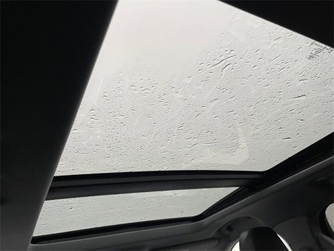 Used 2021 Ford Explorer Limited w/ Class III Trailer Tow Package image 29