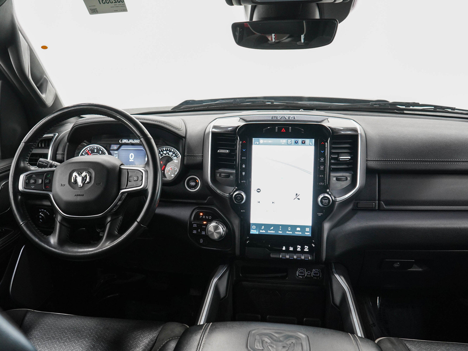 Used 2022 RAM 1500 Laramie AWD/4WD image 15