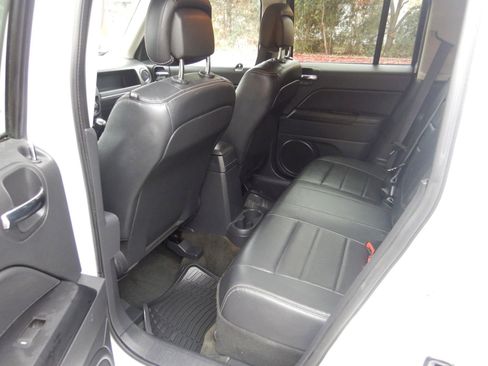 Used 2016 Jeep Patriot High Altitude image 15