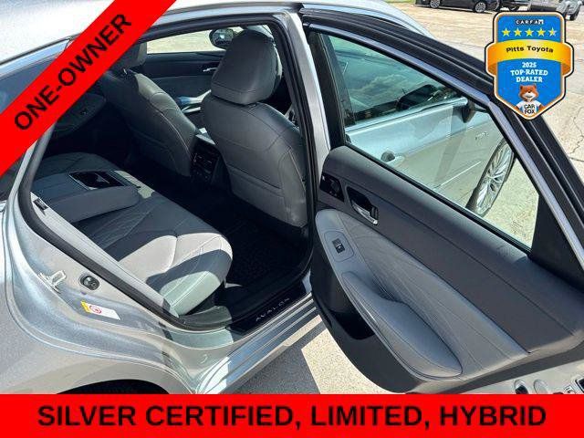 Certified 2019 Toyota Avalon Limited w/ Advanced Safety Package FWD image 14