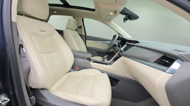 Used 2019 Cadillac XT5 Luxury AWD/4WD image 12