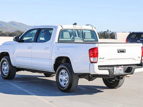 Certified 2018 Toyota Tacoma SR image 7