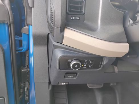 New 2025 Ford Bronco Big Bend w/ Black Diamond Package image 13