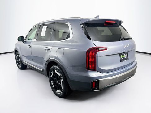 Used 2025 Kia Telluride S FWD image 5