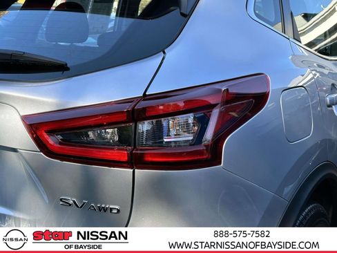 Certified 2022 Nissan Rogue Sport SV image 9