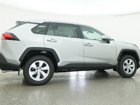 New 2025 Toyota RAV4 LE image 18