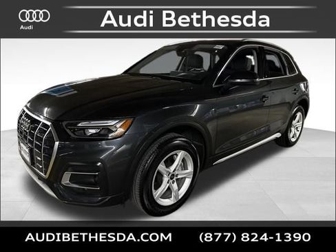 Used 2023 Audi Q5 2.0T Premium w/ Convenience Package image 3
