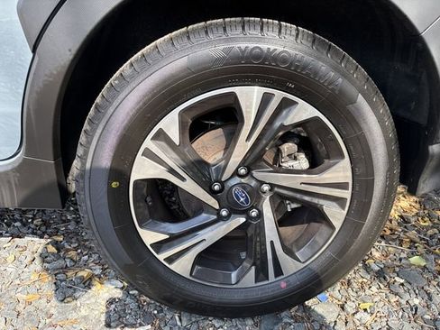 Certified 2024 Subaru Crosstrek 2.0i Premium image 5