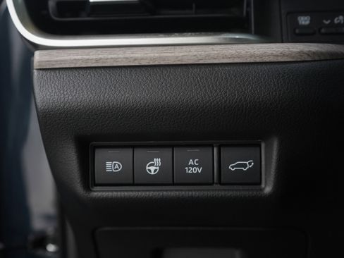 Used 2025 Toyota Grand Highlander AWD Hybrid image 27