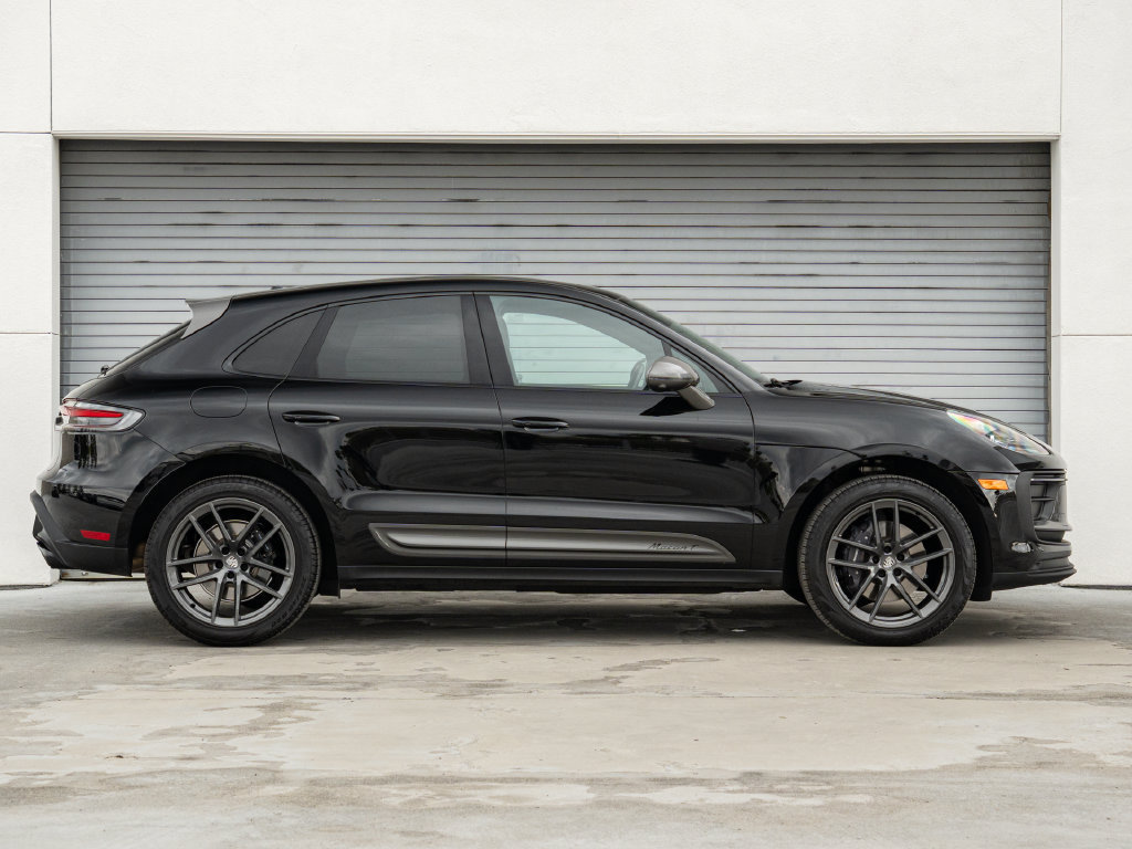Certified 2026 Porsche Macan Turbo AWD/4WD image 29