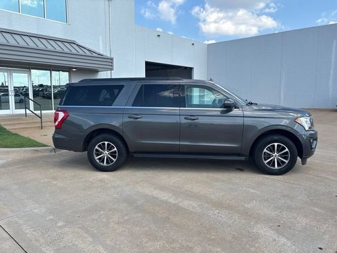 Used 2021 Ford Expedition Max XLT AWD/4WD image 3