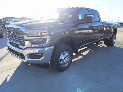 New 2026 RAM 3500 Tradesman image 10