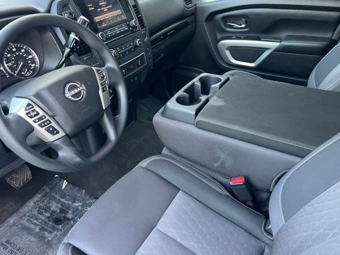 Certified 2023 Nissan Titan SV image 12