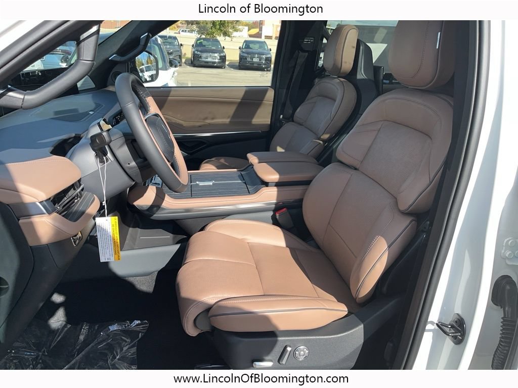 New 2025 Lincoln Navigator L Black Label AWD/4WD image 37