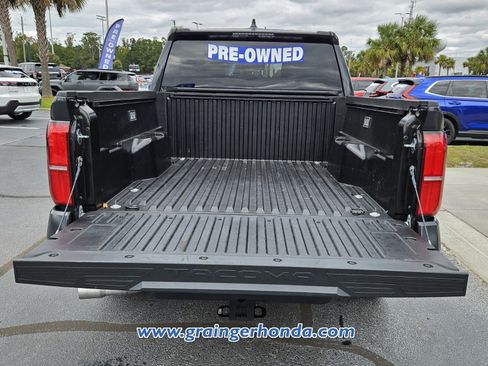 Used 2025 Toyota Tacoma SR5 image 13