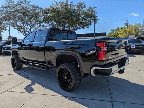 Used 2024 Chevrolet Silverado 2500 LTZ w/ LTZ Convenience Package image 6