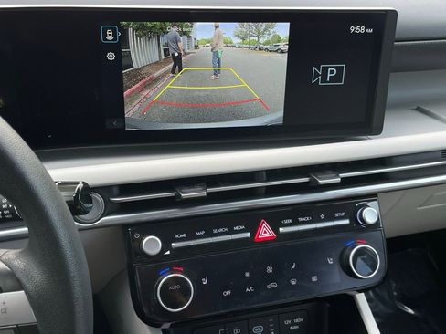 Used 2025 Hyundai Tucson SEL FWD image 18