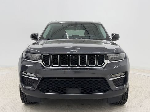 Used 2022 Jeep Grand Cherokee Limited w/ Luxury Tech Group II AWD/4WD image 6