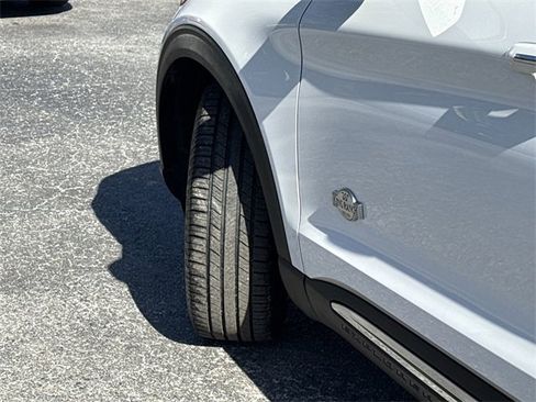 Certified 2022 Ford Explorer King Ranch w/ Class IV Trailer Tow Package image 43