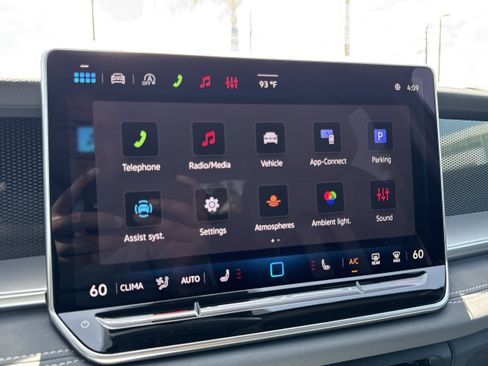 New 2026 Volkswagen Tiguan SE R-Line FWD image 26