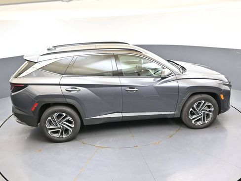 Certified 2025 Hyundai Tucson Limited AWD/4WD image 41