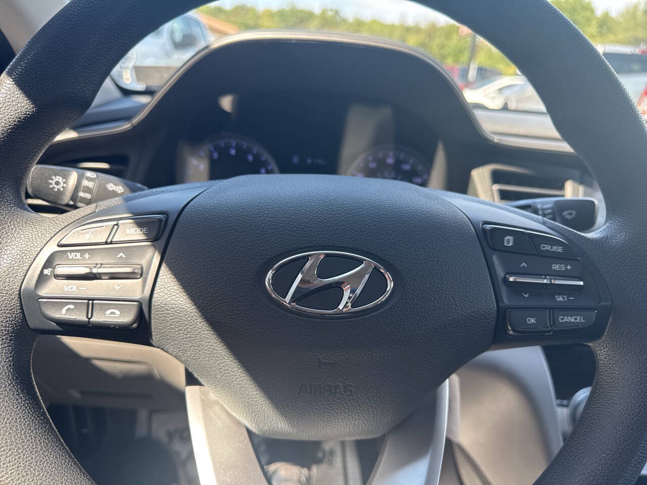 Used 2019 Hyundai Elantra SEL FWD image 33