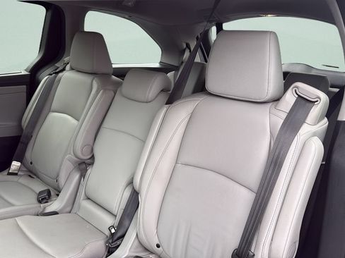 Used 2024 Honda Odyssey EX-L image 10