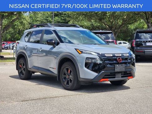 Certified 2025 Nissan Rogue SV image 2