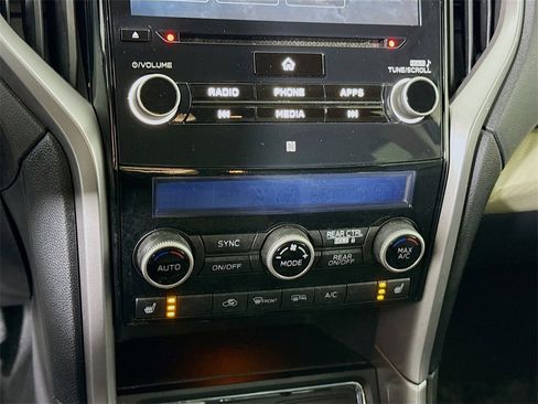 Used 2019 Subaru Ascent Premium image 7