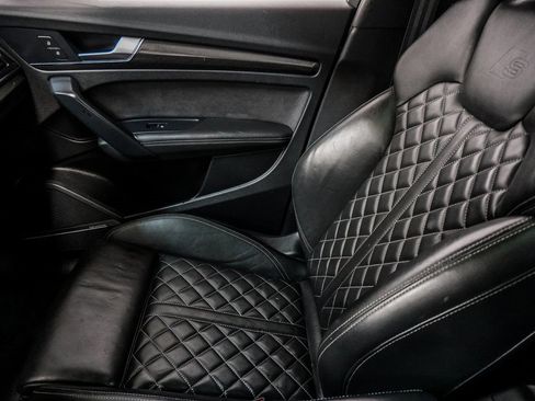 Used 2022 Audi SQ5 Prestige w/ Prestige Package image 47