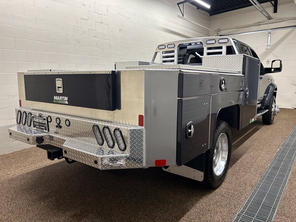 New 2026 RAM 4500 4x4 Crew Cab DRW w/ Laramie Trim Package image 2