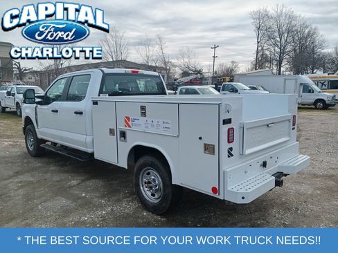 New 2026 Ford F250 XL w/ XL Chrome Package AWD/4WD image 3