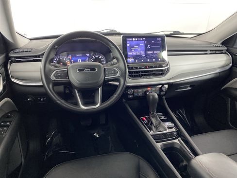 Used 2022 Jeep Compass Limited AWD/4WD image 36