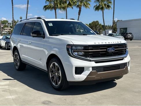 New 2026 Ford Expedition King Ranch AWD/4WD image 3