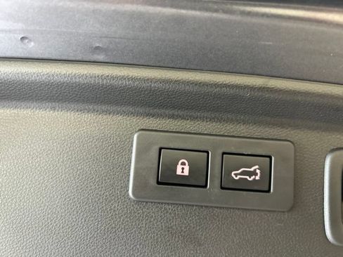 Used 2024 Subaru Forester Touring AWD/4WD image 31