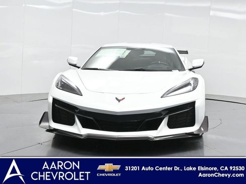 New 2025 Chevrolet Corvette Z06 w/ Z07 Performance Package image 21