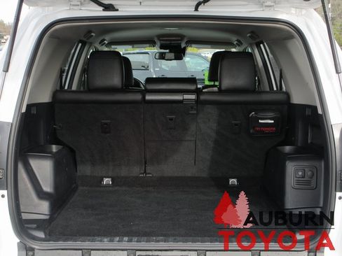 Used 2024 Toyota 4Runner TRD Off-Road Premium image 9