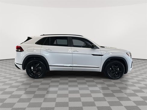 New 2026 Volkswagen Atlas Cross Sport SEL R-Line AWD/4WD image 4