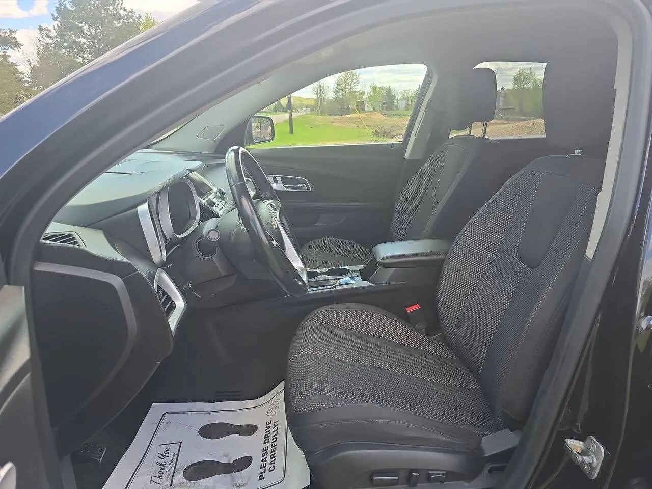 Used 2017 Chevrolet Equinox LT w/ Convenience Package FWD image 9