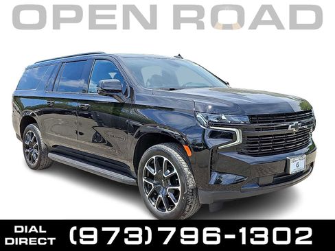 Used 2024 Chevrolet Suburban RST w/ Luxury Package AWD/4WD image 1