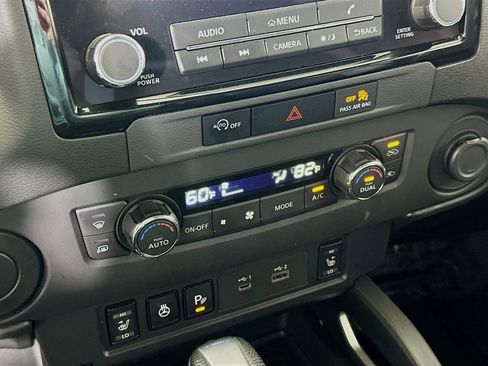 Used 2024 Nissan Frontier SL w/ Technology Package image 26